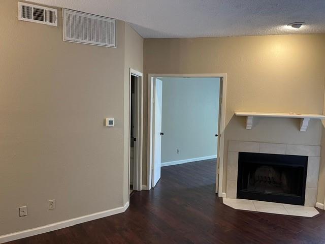 Building Photo - 5550 Spring Valley Rd