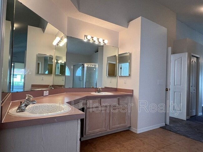 Building Photo - 9007 Westbay Blvd