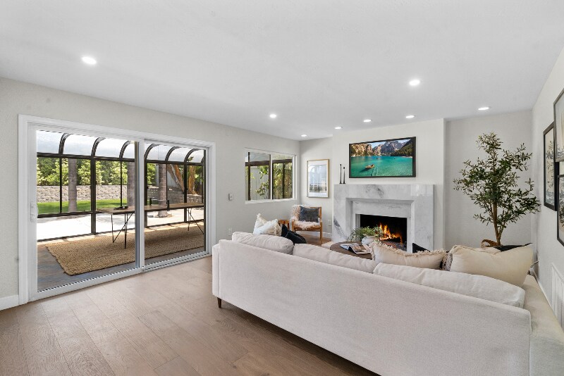Building Photo - 2928 Gaviota Cir