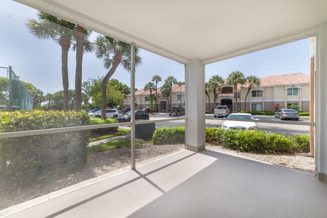 Building Photo - 815 Boynton Beach Blvd