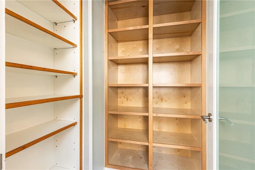 Building Photo - 1022 Reeder Cir NE