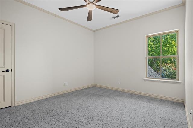 Building Photo - 1925 Manor Way Dr