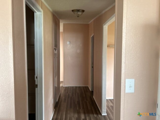 Building Photo - 5013 Tiffany Cir