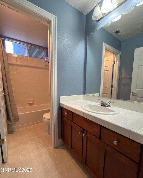 Building Photo - 2810 Halo Dr