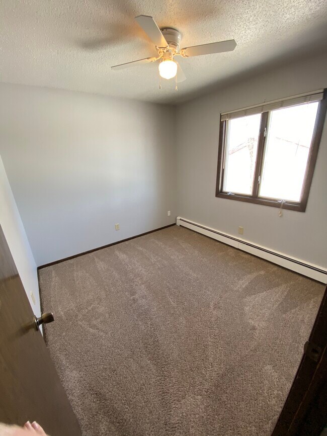 Building Photo - 331 W Ingals Ave