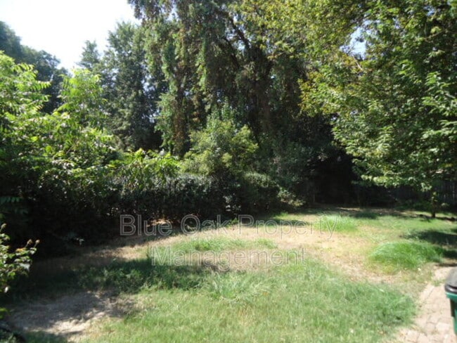 Building Photo - 1705 Arcadian Ave