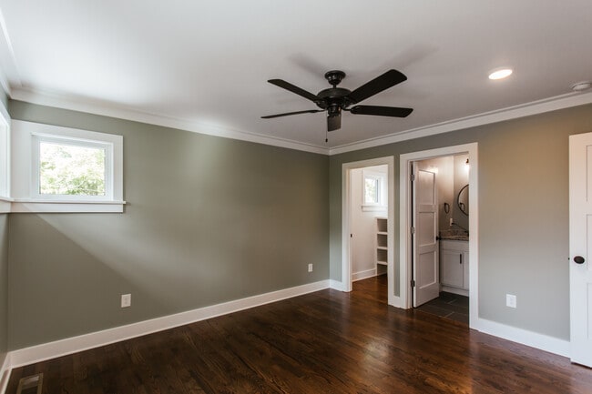 Building Photo - 132 Flint St