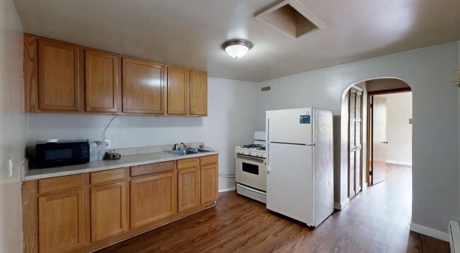 Building Photo - 602 Townsend St