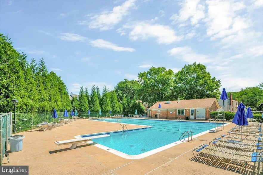 Building Photo - 3722 Mount Airey Ln