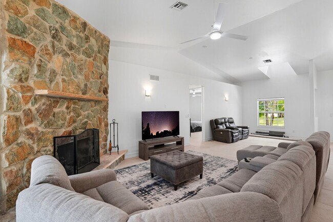 Building Photo - 2261 Krape Rd