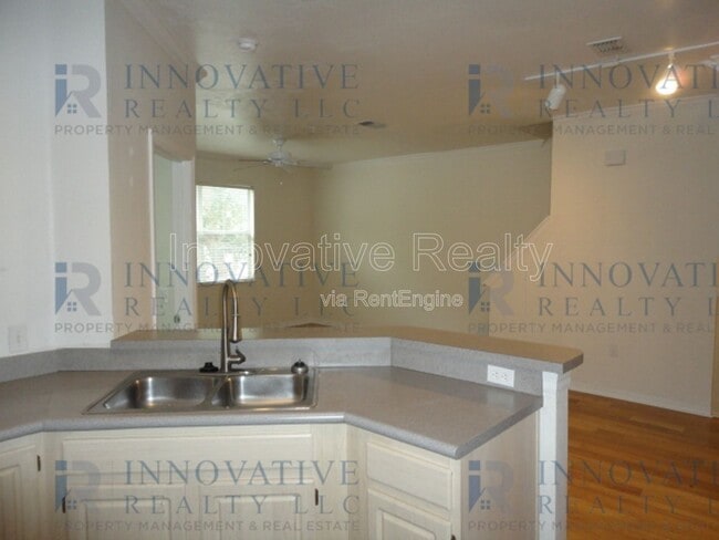 Building Photo - 1798 Shadow View Cir