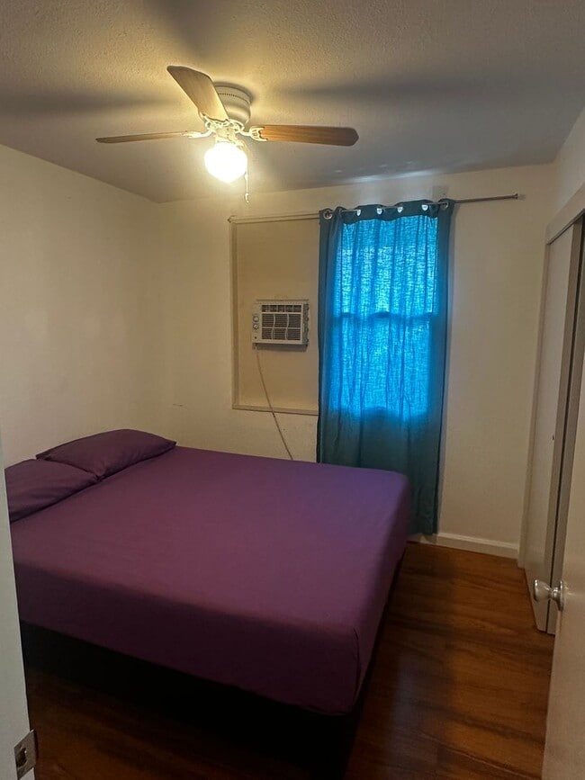 Building Photo - Highly Desirable single level 3 bedroom 2 bath home in Kailua