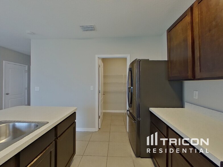 Building Photo - 3216 Magnolia Meadows Dr