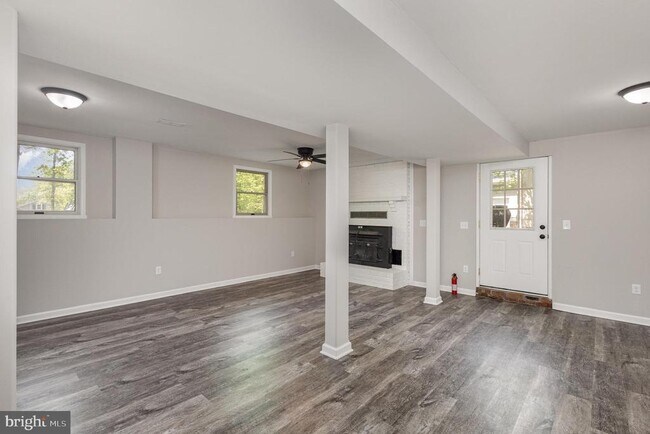 Building Photo - 125 Cumberland Cir