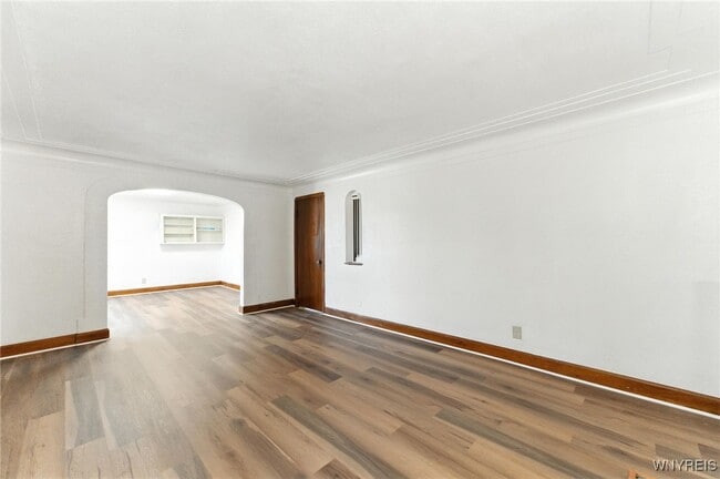 Building Photo - 841 Cleveland Dr