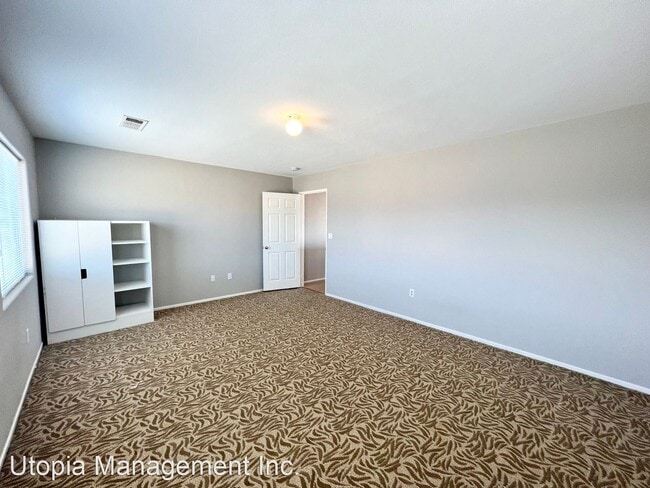 Building Photo - 6 br, 3 bath House - 84118 Avenida Cedrus