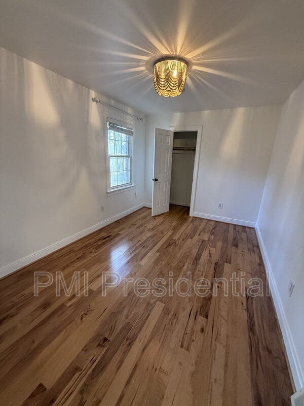 Building Photo - 15900 Beach Rd