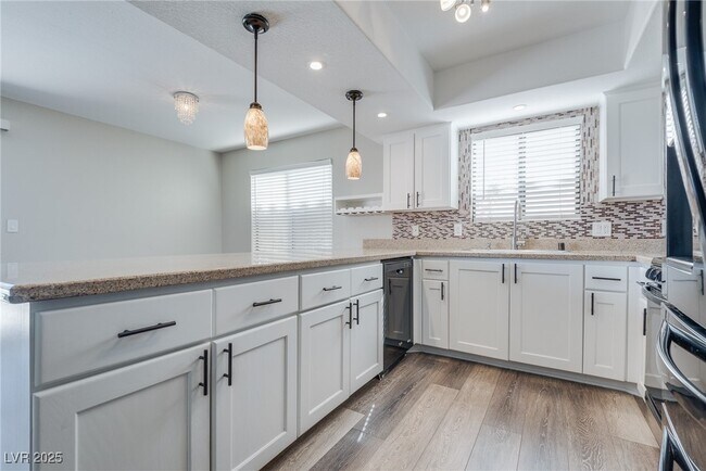 Building Photo - 2232 Chapman Hill Dr