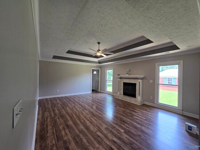 Building Photo - 100 Tanglefoot Dr