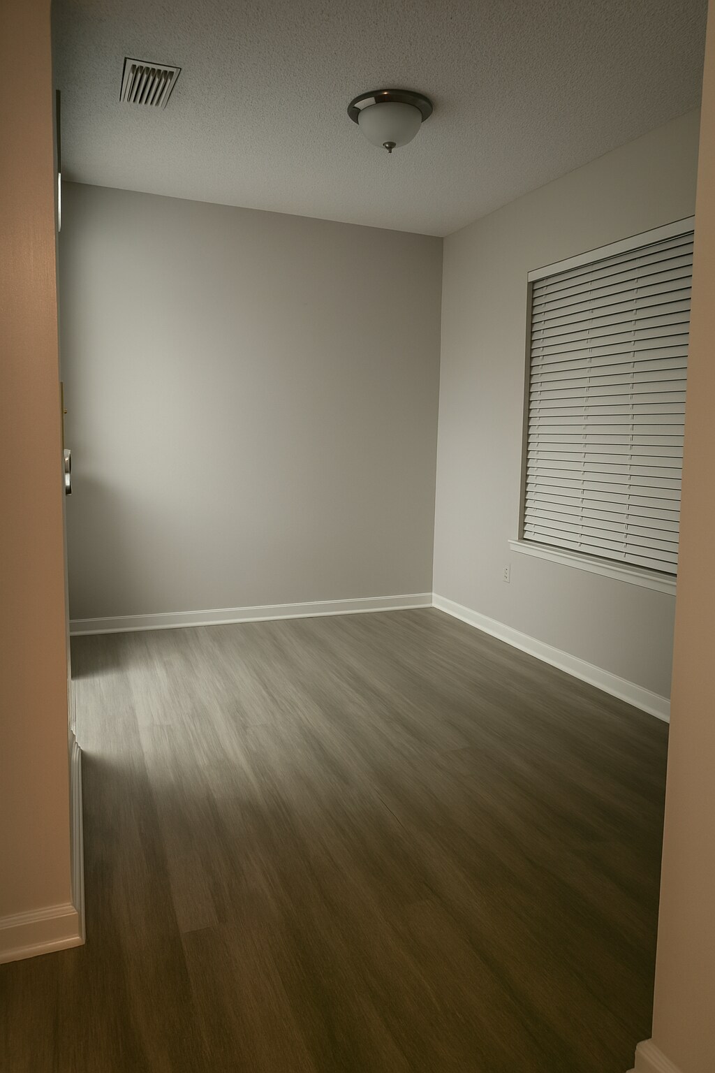 Dining room - 11405 3rd St N