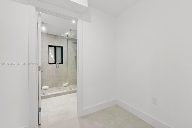 Building Photo - 8246 NE 2nd Ct