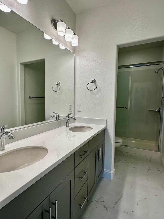 Building Photo - New Luxury Townhouse in Saratoga