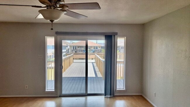 Building Photo - 19 N White Heron Dr