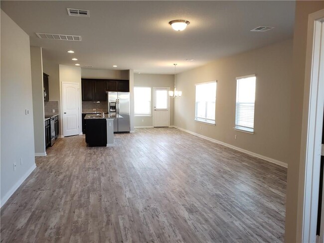 Building Photo - 1500 Ferryman Dr