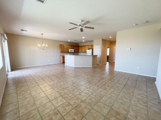 Building Photo - BEAUTIFUL HOME IN SOLERA SUN CITY ANTHEM