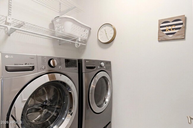 Building Photo - 8044 E Tether Trail