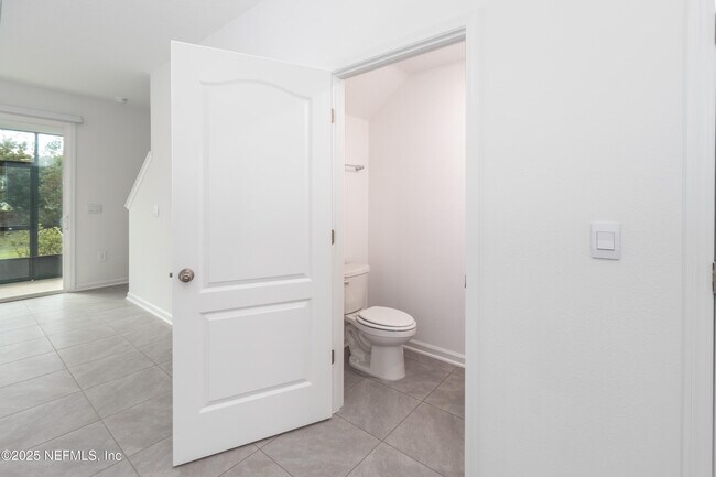 Building Photo - 243 Sage Br St