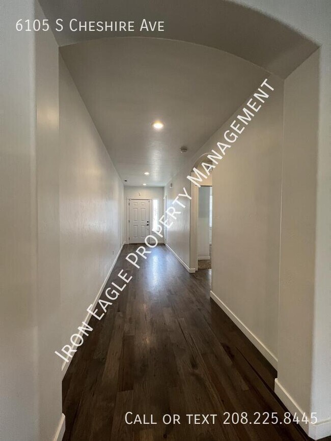 Building Photo - 6105 S Cheshire Ave