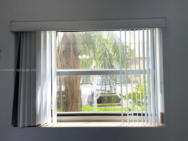 Building Photo - 4275 NW S Tamiami Canal Dr