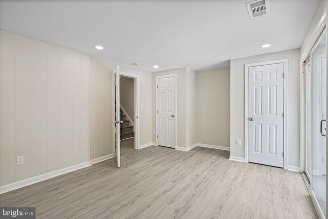 Building Photo - 9411 Merryrest Rd