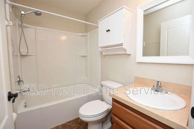 Building Photo - 1606 Taylor Landing Dr