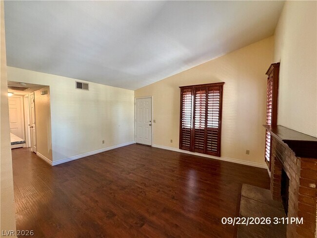 Building Photo - 711 Bass Dr