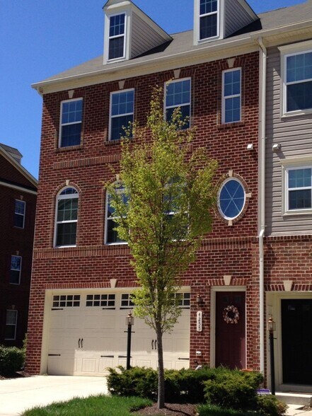 Building Photo - 4255 Talmadge Cir