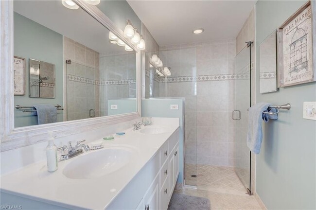 Building Photo - 280 Robin Hood Cir