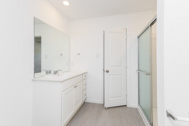 Building Photo - 12114 Kellsway Ct