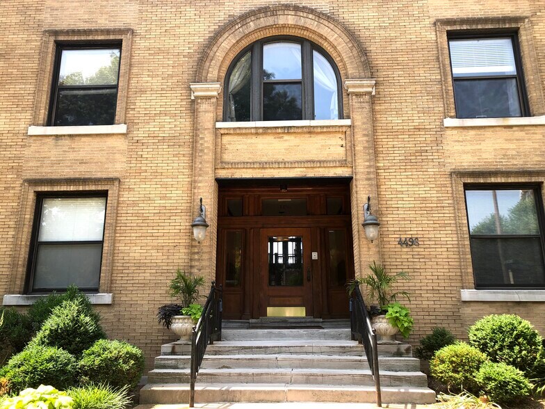 Building Photo - 4496 Maryland Ave
