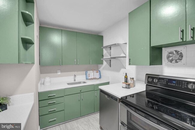 Building Photo - 6604 Cavalier Dr