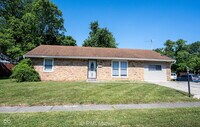 Building Photo - 3926 Malibu Dr