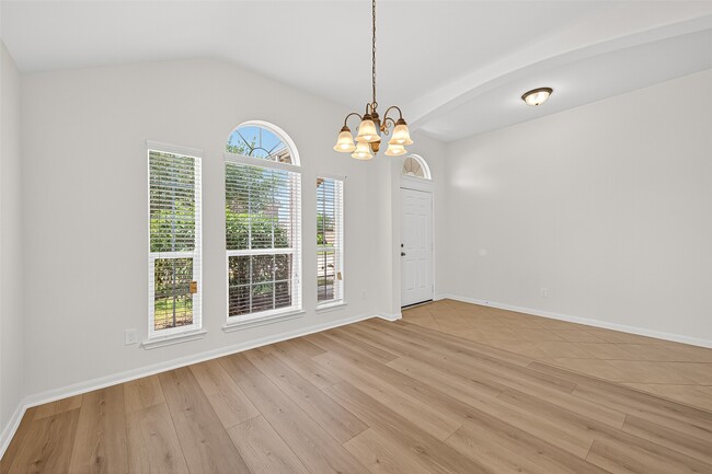 Building Photo - 22202 Thresher Ct