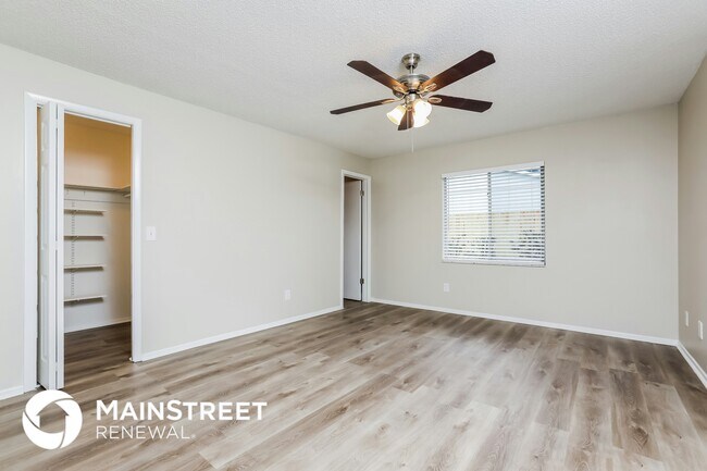 Building Photo - 1800 Gladiolas Dr