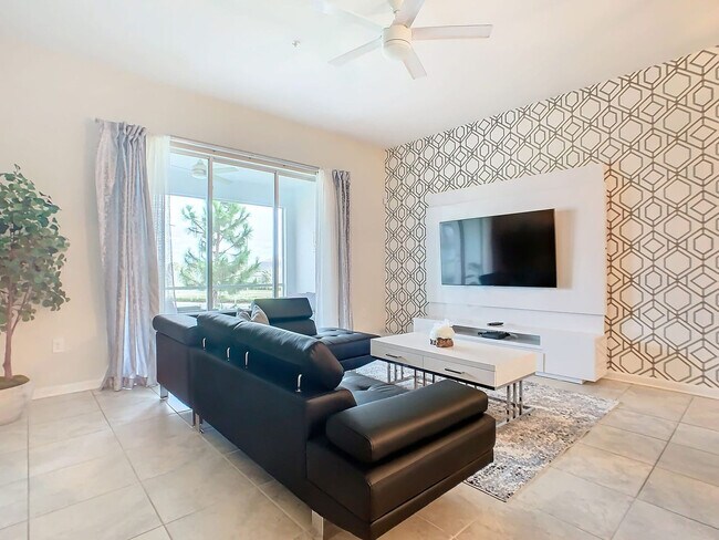 Building Photo - 1520 Oasis Club Blvd