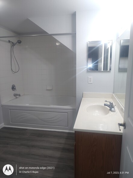 Building Photo - 4006 Santa Maria Dr