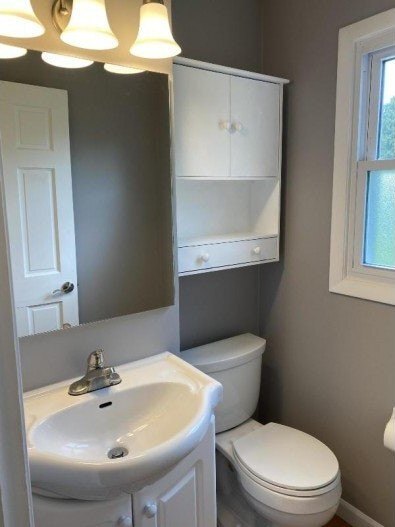 Building Photo - 5499 Rainbow Dr
