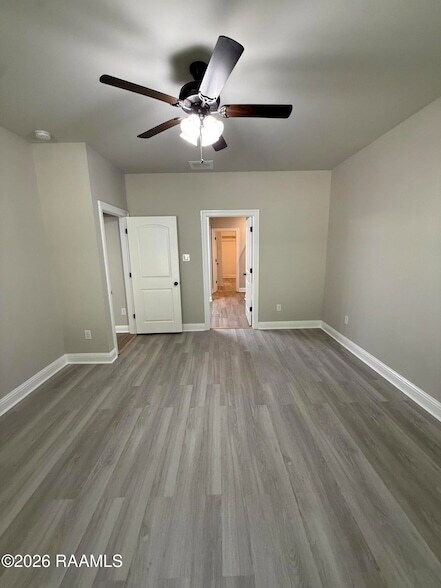 Building Photo - 404 Sparrowhawk St