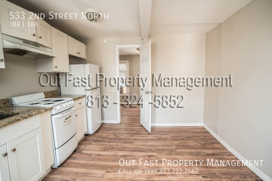 Building Photo - 533 2nd St N