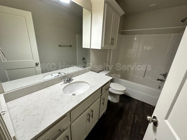 Building Photo - 415 Summit Ridge Dr